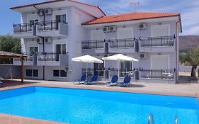 Villa Platanos